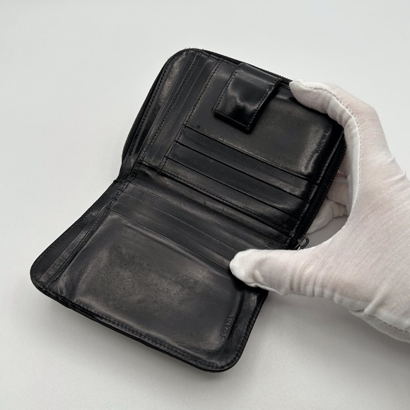 Prada Black Leather Wallet - Picture 9 of 15
